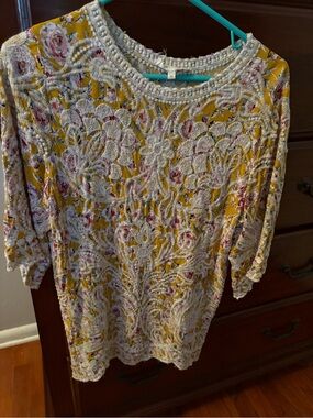 Solitaire Floral Embroidery Stitch Top